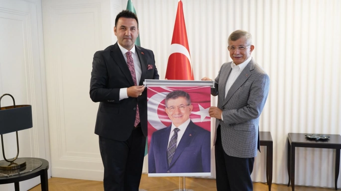 TÜMKON Kalkınma Projeleri İçin harekete geçti: Ahmet Davutoğlu’na ziyaret