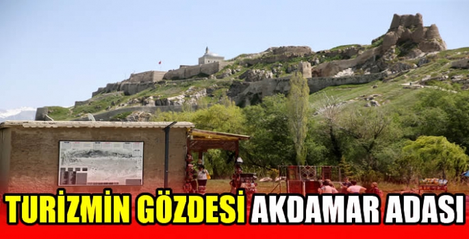 Turizmin gözdesi Akdamar Adası