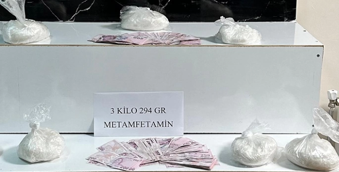 Van'da 3 kilo 294 gram sentetik uyuşturucu ele geçirildi