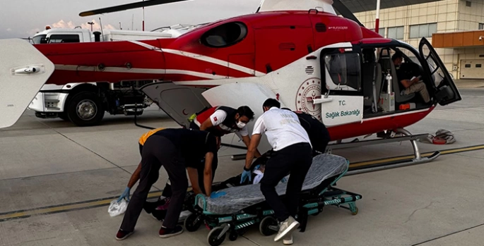 Van'da akciğer ödemi olan hasta, ambulans helikopterle hastaneye kaldırıldı