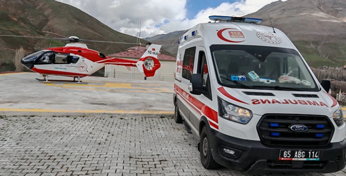 Van'da ambulans helikopter hamile kadın için havalandı