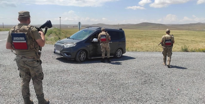 Van'da farklı suçlardan aranan 101 şüpheli yakalandı