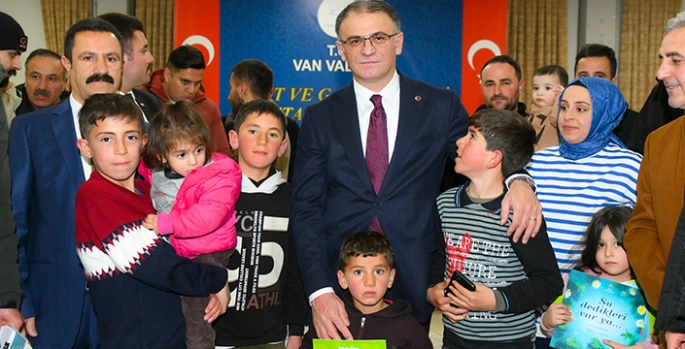 Van Valisi Balcı, şehit aileleri ve gazilerle iftar yaptı