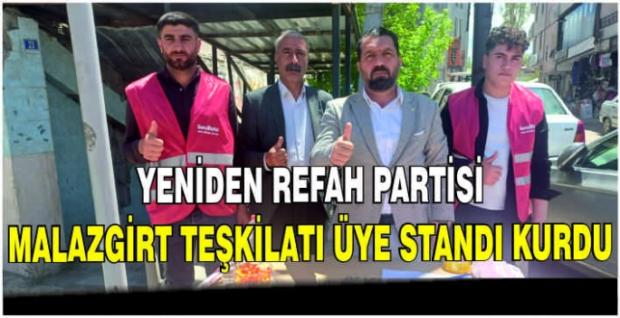 Yeniden Refah Partisi Malazgirt Teşkilatı üye standı kurdu