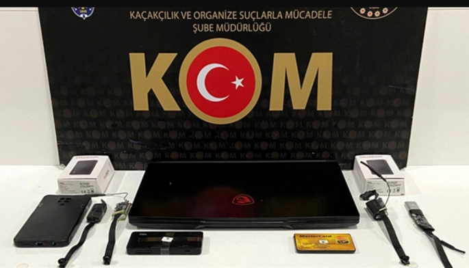 YKS'de düğme kamera ve yapay zeka ile kopyaya tutuklama