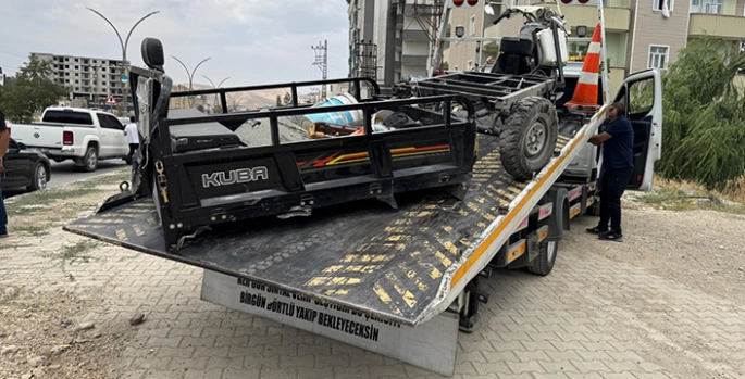 Yüksekova'da devrilen üç tekerlekli motosikletin sürücüsü yaralandı