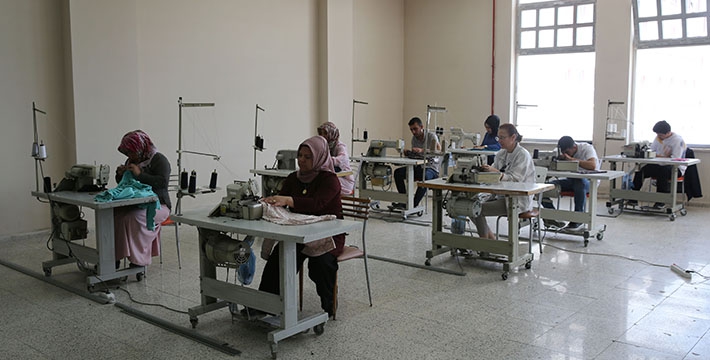 Kurslara ilgi: Tekstil fabrikalarına kalifiye eleman yetiştiriliyor